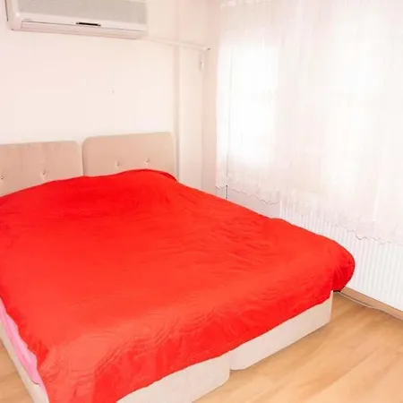 Gezkonakla Balcova Gunluk Kiralik Daireler